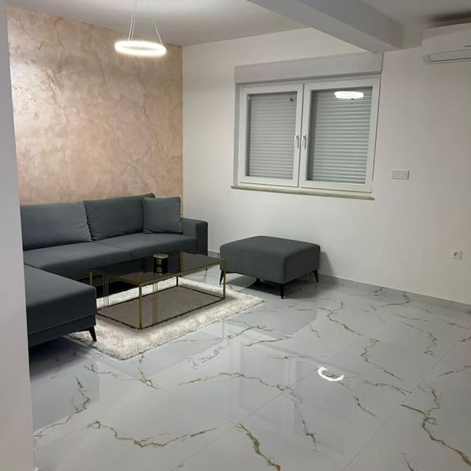 Апартаменты Mia Gi Luxury + Garage Мостар Экстерьер фото